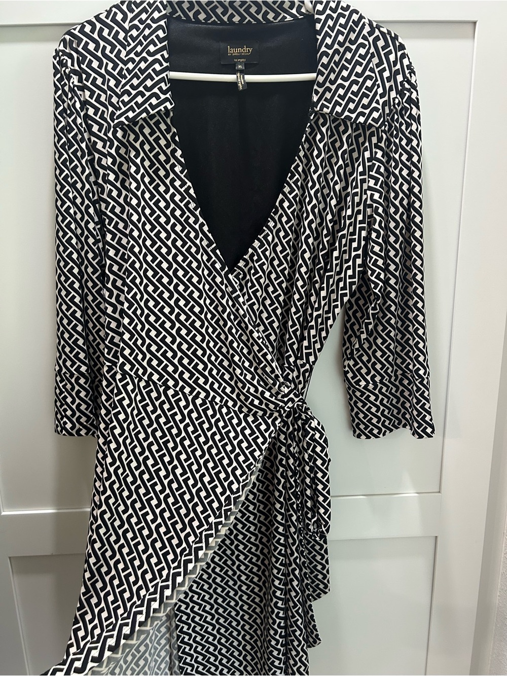 Laundry By Shelli Segal Black & White Geometric Wrap Dress